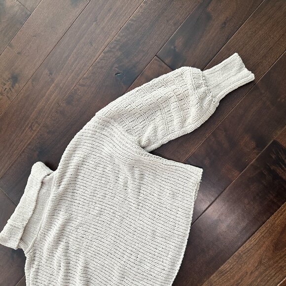 FREE PEOPLE Cropped Chenille Turtleneck Sweater Super Soft Size Medium - Picture 8 of 11